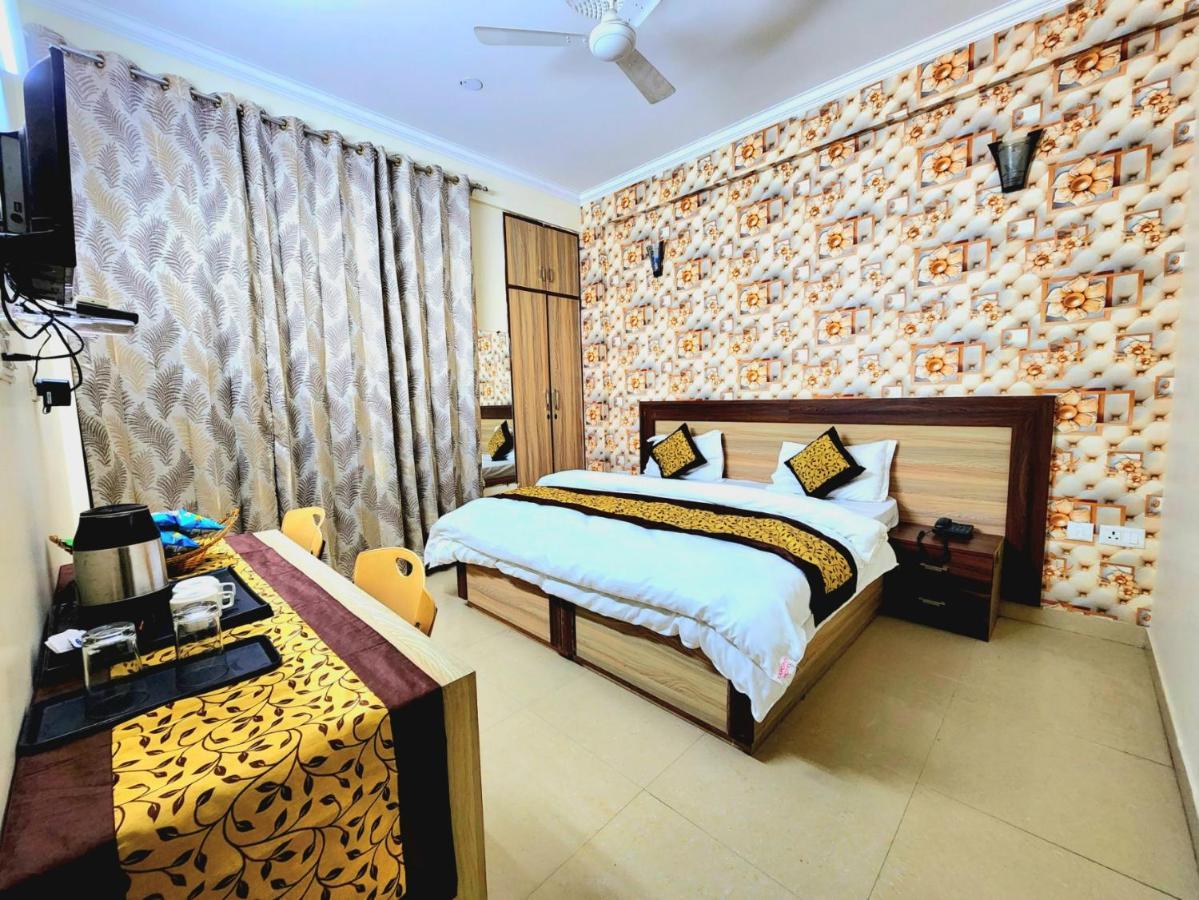 Hotel Sun Haven نويدا الكبرى المظهر الخارجي الصورة