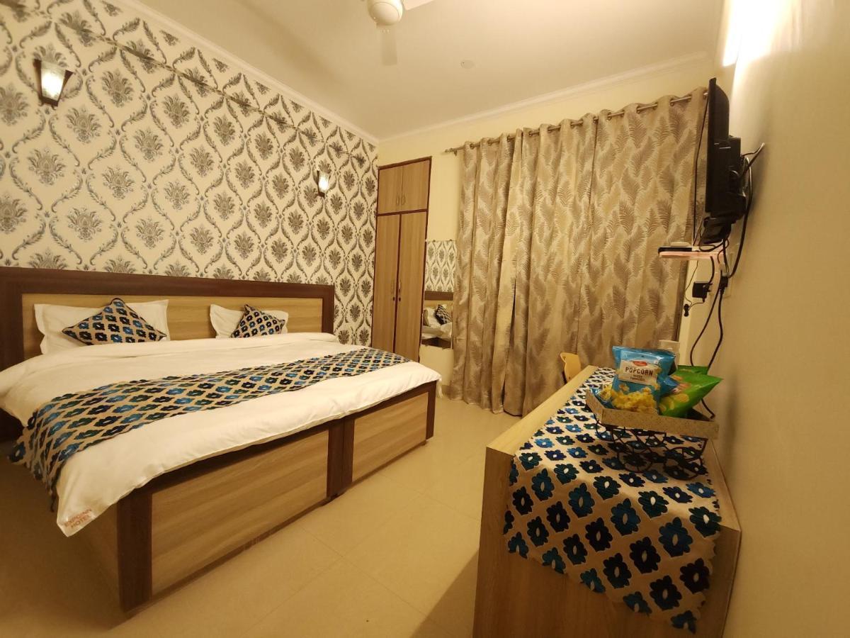 Hotel Sun Haven نويدا الكبرى المظهر الخارجي الصورة